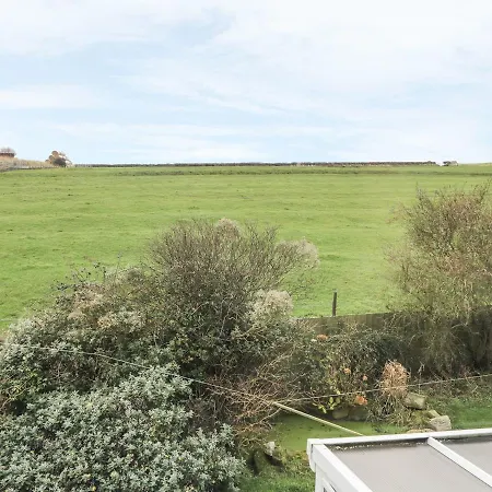 2 Whinny Hill Goldsborough