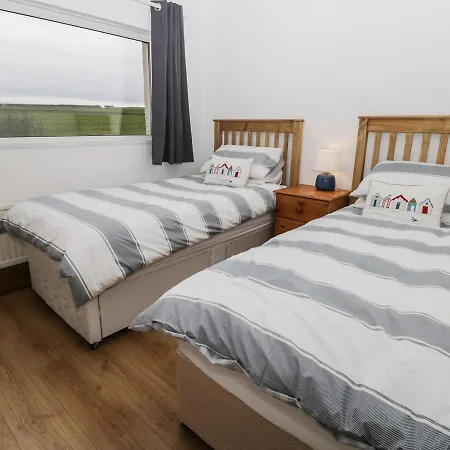 2 Whinny Hill Goldsborough